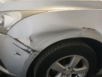 Chevrolet Cruze Cruze (300) Sedan 1.8 16V VVT (F18D4(Euro 5)) [104kW]  (05-2009/12-201=
5) picture 17