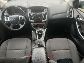 Ford Focus Focus 3 Wagon Combi 1.0 Ti-VCT EcoBoost 12V 125 (M1DA(Euro 5)) [92kW] =
 (02-2012/05-2018) picture 10