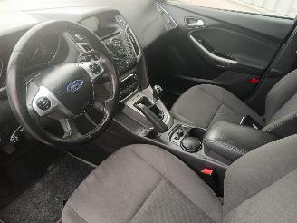 Ford Focus Focus 3 Wagon Combi 1.0 Ti-VCT EcoBoost 12V 125 (M1DA(Euro 5)) [92kW] =
 (02-2012/05-2018) picture 11