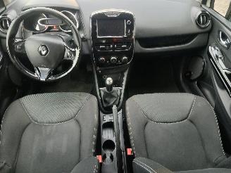 Renault Clio Clio IV Estate/Grandtour (7R) Combi 5-drs 0.9 Energy TCE 90 12V (H4B-4=
00(H4B-A4)) [66kW]  (01-2013/08-2021) picture 10