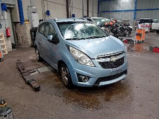 Chevrolet Spark Spark (M300) Hatchback 1.2 16V (LMU) [60kW]  (03-2010/12-2015) picture 2