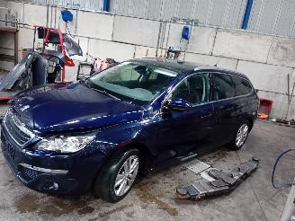 Uttjänta bilar auto Peugeot 308 308 SW (L4/L9/LC/LJ/LR) Combi 5-drs 1.6 BlueHDi 120 (DV6FC(BHZ)) [88kW=
]  (03-2014/12-2021) 2014/8