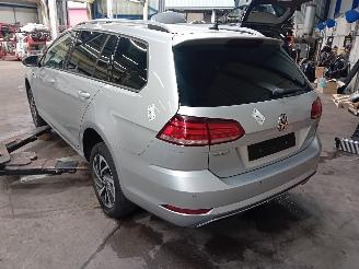 Volkswagen Golf Golf VII Variant (AUVV) Combi 2.0 TDI 16V (DFGA) [110kW]  (04-2013/12-=
2020) picture 4