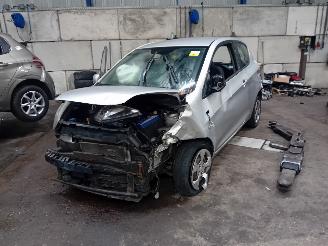 Vrakbiler auto Kia Picanto Picanto (TA) Hatchback 1.2 16V (G4LA5) [63kW]  (09-2011/06-2017) 1980/4