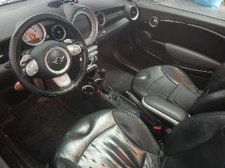 Mini Clubman Clubman (R55) Combi 1.6 16V Cooper S (N14-B16A) [128kW]  (08-2007/07-2=
010) picture 12