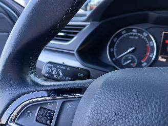 Skoda Superb Superb (3V3) Liftback 1.8 TSI 16V (CJSA) [132kW]  (03-2015/06-2024) picture 16