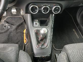 Alfa Romeo Giulietta Giulietta (940) Hatchback 1.4 TB 16V (940.B.7000) [88kW]  (04-2010/12-=
2020) picture 20