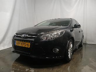 uszkodzony samochody osobowe Ford Focus Focus 3 Hatchback 1.0 Ti-VCT EcoBoost 12V 100 (M2DA(Euro 5)) [74kW]  (=
02-2012/05-2018) 2012/6