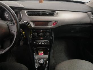 Citroën C3 C3 (SC) Hatchback 5-drs 1.6 BlueHDI 100 (DV6FD(BHY)) [73kW]  (07-2014/=
01-2017) picture 18