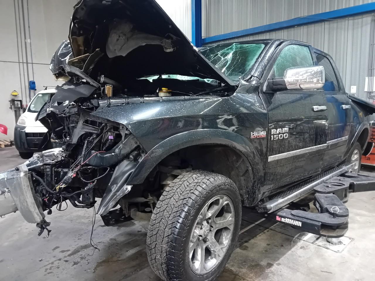   1500 Standard Cab (DS) Pick-up 5.7 Hemi V8 (EZH) [295kW]  (09-2012/12-=
2018)