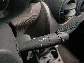 Dacia Sandero Sandero I (BS) Hatchback 1.2 16V (D4F-732(D4F-F7)) [55kW]  (11-2008/12=
-2012) picture 16