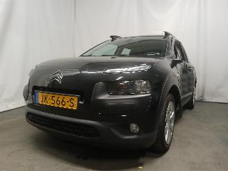 Auto incidentate Citroën C4 C4 Cactus (0B/0P) Hatchback 5-drs 1.2 PureTech 82 12V (EB2F(HMZ)) [60k=
W]  (09-2014/...) 2016/4