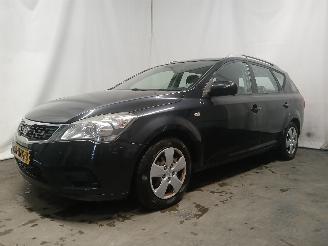 Kia Cee d Cee'd Sporty Wagon (EDF) Combi 1.4 16V (G4FA) [66kW]  (07-2009/12-2012=
) picture 3