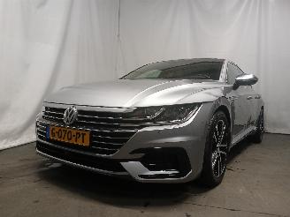 krockskadad bil auto Volkswagen Arteon Arteon (3HAB) Hatchback 5-drs 2.0 TSI 16V 4Motion (DJHC) [206kW]  (04-=
2017/...) 2017/7
