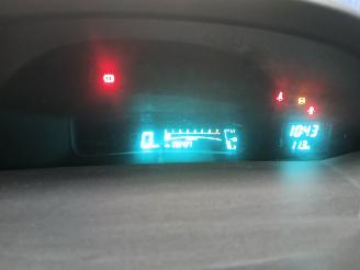 Toyota Yaris Yaris II (P9) Hatchback 1.3 16V VVT-i (2SZFE) [64kW]  (08-2005/11-2010=
) picture 20