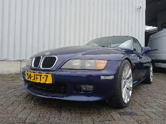 Avarii autoturisme BMW Z3 Z3 Roadster (E36/7) Cabrio 1.8 (M43-B18(184E2)) [85kW]  (10-1995/10-19=
98) 1998/4