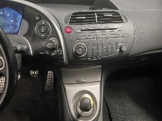 Honda Civic Civic (FK/FN) Hatchback 2.2 i-CTDi 16V (N22A2) [103kW]  (09-2005/01-20=
12) picture 15