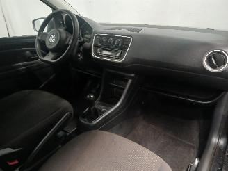 Volkswagen Up! Up! (121) Hatchback 1.0 12V 60 (CHYA) [44kW]  (08-2011/08-2020) picture 9