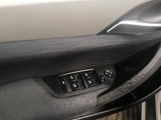 BMW X1 X1 (E84) SUV sDrive 18d 2.0 16V (N47-D20C) [105kW]  (12-2009/06-2015) picture 13