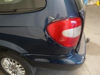 Chrysler Voyager Voyager/Grand Voyager (RG/RS) MPV 3.3 V6 (EGA) [128kW]  (02-2000/12-20=
08) picture 21