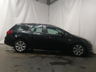 Opel Astra Astra J Sports Tourer (PD8/PE8/PF8) Combi 1.7 CDTi 16V (A17DTE(Euro 5)=
) [81kW]  (10-2010/10-2015) picture 7