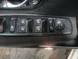 Renault Mégane Megane III Grandtour (KZ) Combi 5-drs 1.5 dCi 90 (K9K-834(K9K-H8)) [66=
kW]  (05-2009/04-2016) picture 12