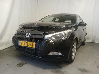  Hyundai I-20 i20 (GBB) Hatchback 1.2i 16V (G4LA) [62kW]  (11-2014/08-2020) 2014/12