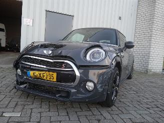 Coche accidentado Mini Mini Mini (F56) Hatchback 3-drs 2.0 16V Cooper S (B48A20A) [141kW]  (12-201=
3/...) 2014/7