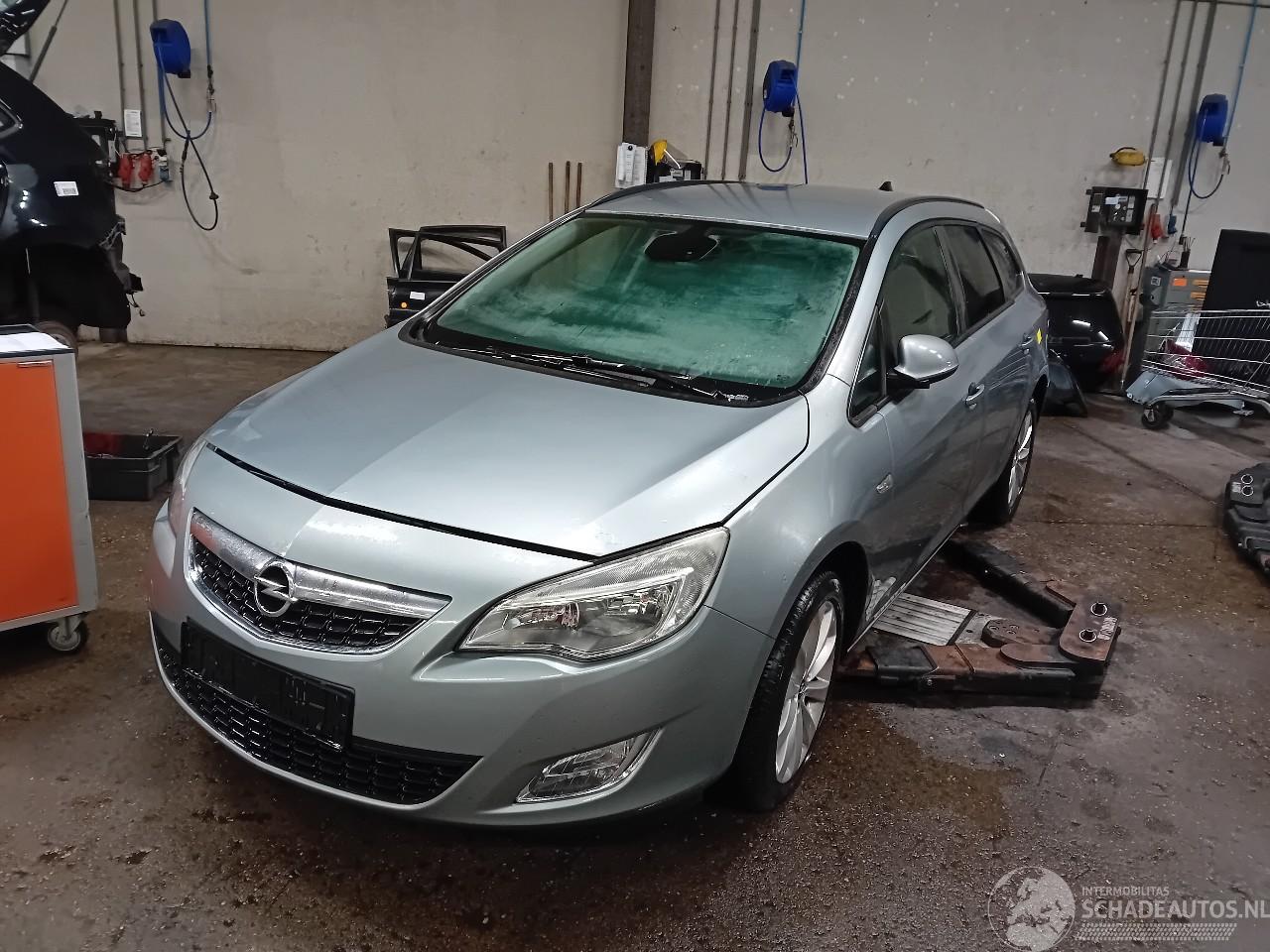 Opel Astra Astra J Sports Tourer (PD8/PE8/PF8) Combi 1.6 16V (A16XER(Euro 5)) [85=
kW]  (10-2010/10-2015)