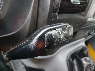 Ford Transit Transit Bus 2.2 TDCi 16V (P8FA(Euro 4)) [63kW]  (04-2006/08-2014) picture 13