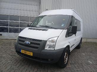 Damaged car Ford Transit Transit RWD Van 2.4 TDCi 16V (PHFA) [74kW]  (04-2006/08-2014) 2009/4