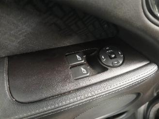 Jaguar X-type X-type Sedan 2.1 V6 24V (YB(AJ-V6)) [115kW]  (03-2002/11-2009) picture 12