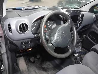 Peugeot Partner Partner (GC/GF/GG/GJ/GK) Van 1.6 BlueHDi 100 (DV6FD(BHY)) [73kW]  (04-=
2014/12-2018) picture 5