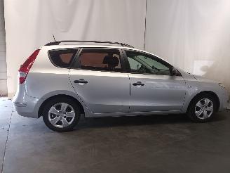 Hyundai I-30 i30 Crosswagon (WWH) Combi 1.4 CVVT 16V (G4FA) [80kW]  (11-2009/06-201=
2) picture 10