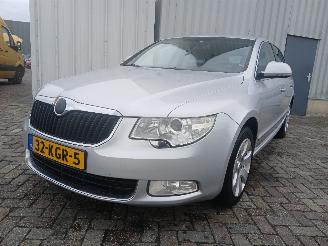 Damaged car Skoda Superb Superb (3TAA) Hatchback 1.8 TSI 16V (BZB) [118kW]  (03-2008/05-2015) 2009/11