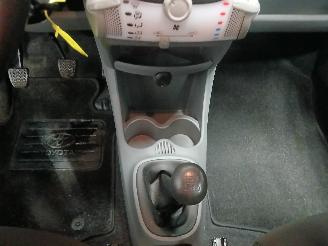 Toyota Aygo Aygo (B10) Hatchback 1.0 12V VVT-i (1KR-FE) [50kW]  (07-2005/05-2014) picture 16