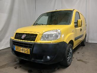 Auto incidentate Fiat Doblo Doblo Cargo (223) Van 1.6 16V (182.B.6000(Euro 3)) [76kW]  (10-2001/10=
-2005) 2009/11
