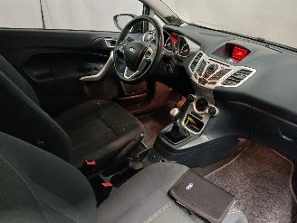 Ford Fiesta Fiesta 6 (JA8) Hatchback 1.6 TDCi 95 (T3JA(Euro 5)) [70kW]  (02-2010/1=
2-2015) picture 9