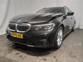 Voiture accidenté BMW 3-serie 3 serie Touring (G21) Combi 330i 2.0 TwinPower Turbo 16V (B48-B20B) [1=
90kW]  (07-2019/...) 2020/9
