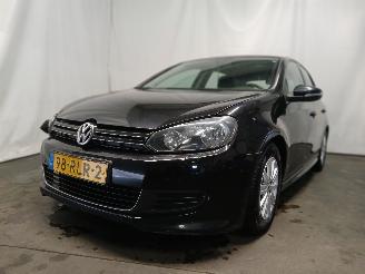 krockskadad bil auto Volkswagen Golf Golf VI (5K1) Hatchback 1.6 TDI 16V (CAYC(Euro 5)) [77kW]  (02-2009/11=
-2012) 2011/6