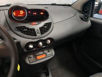 Renault Twingo Twingo II (CN) Hatchback 3-drs 1.2 16V (D4F-764(D4F-E7)) [55kW]  (03-2=
007/09-2014) picture 16