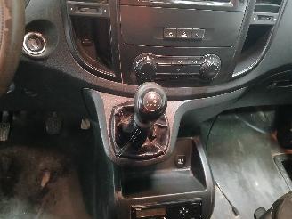 Mercedes Vito Vito (447.6) Van 2.2 116 CDI 16V (OM651.950) [120kW]  (10-2014/...) picture 16