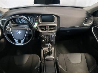 Volvo V-40 V40 (MV) Hatchback 5-drs 1.6 D2 (D4162T) [84kW]  (03-2012/12-2016) picture 12