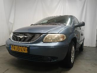 Damaged car Chrysler Voyager Voyager/Grand Voyager (RG/RS) MPV 3.3 V6 (EGA) [128kW]  (02-2000/12-20=
08) 2002/2