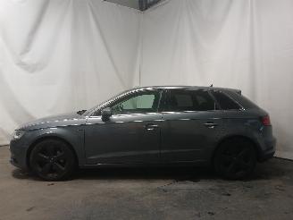 Audi A3 A3 Sportback (8VA/8VF) Hatchback 5-drs 1.4 TFSI 16V (CZCA(Euro 6)) [92=
kW]  (05-2014/03-2020) picture 4
