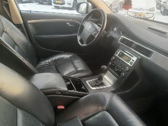 Volvo V-70 V70 (BW) Combi 2.0 D 16V (D4204T(Euro 3)) [100kW]  (10-2007/12-2015) picture 8