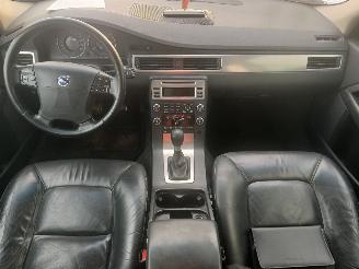 Volvo V-70 V70 (BW) Combi 2.0 D 16V (D4204T(Euro 3)) [100kW]  (10-2007/12-2015) picture 10