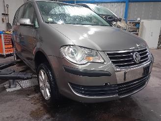 Volkswagen Touran Touran (1T1/T2) MPV 1.4 16V TSI 140 (BMY) [103kW]  (02-2006/05-2010) picture 2