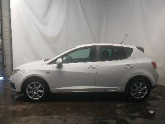 Seat Ibiza Ibiza IV (6J5) Hatchback 5-drs 1.2 TDI Ecomotive (CFWA) [55kW]  (06-20=
10/05-2015) picture 3