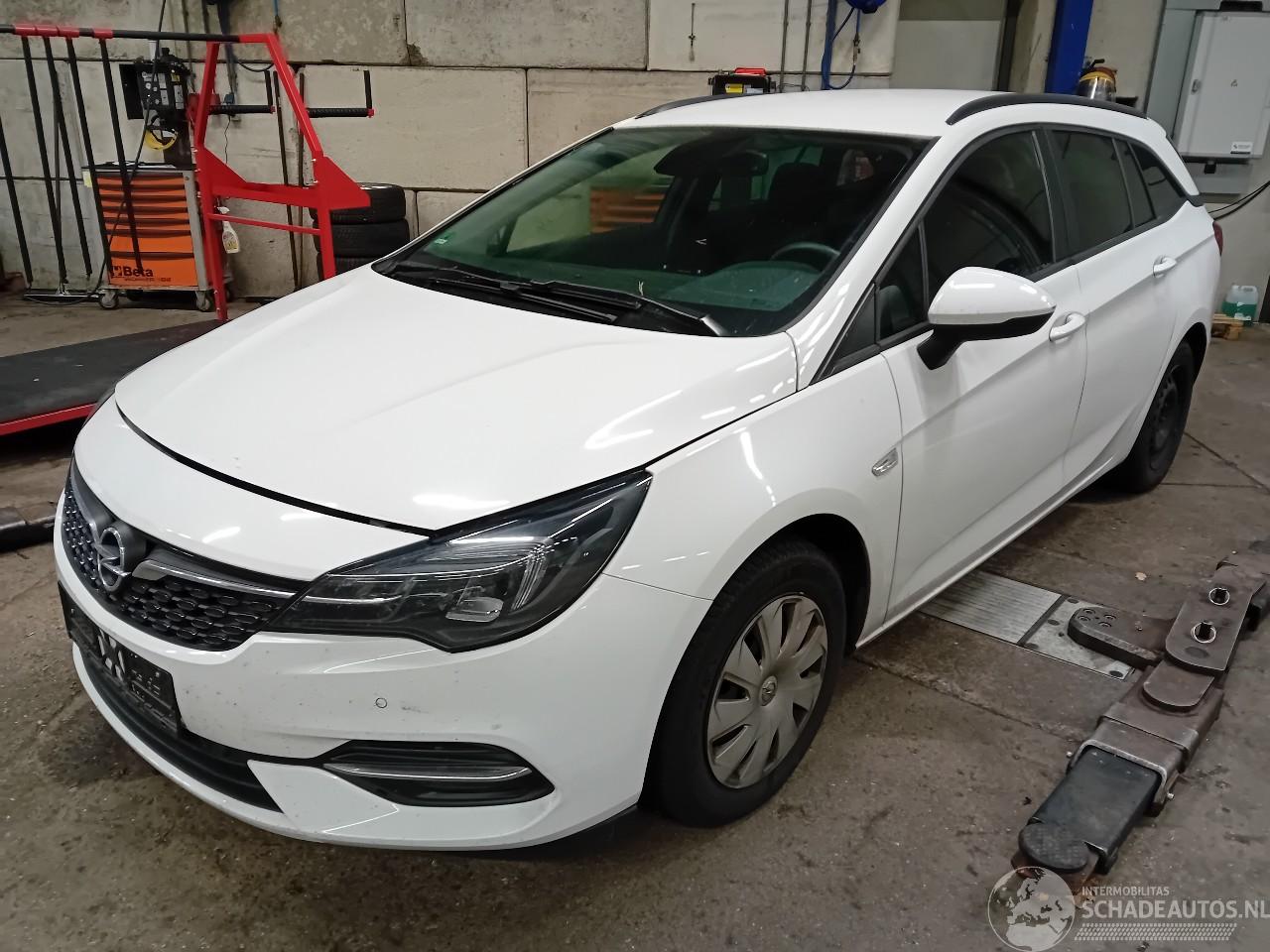 Opel Astra Astra K Sports Tourer Combi 1.5 CDTi 122 12V (F15DVH) [90kW]  (06-2018=
/...)